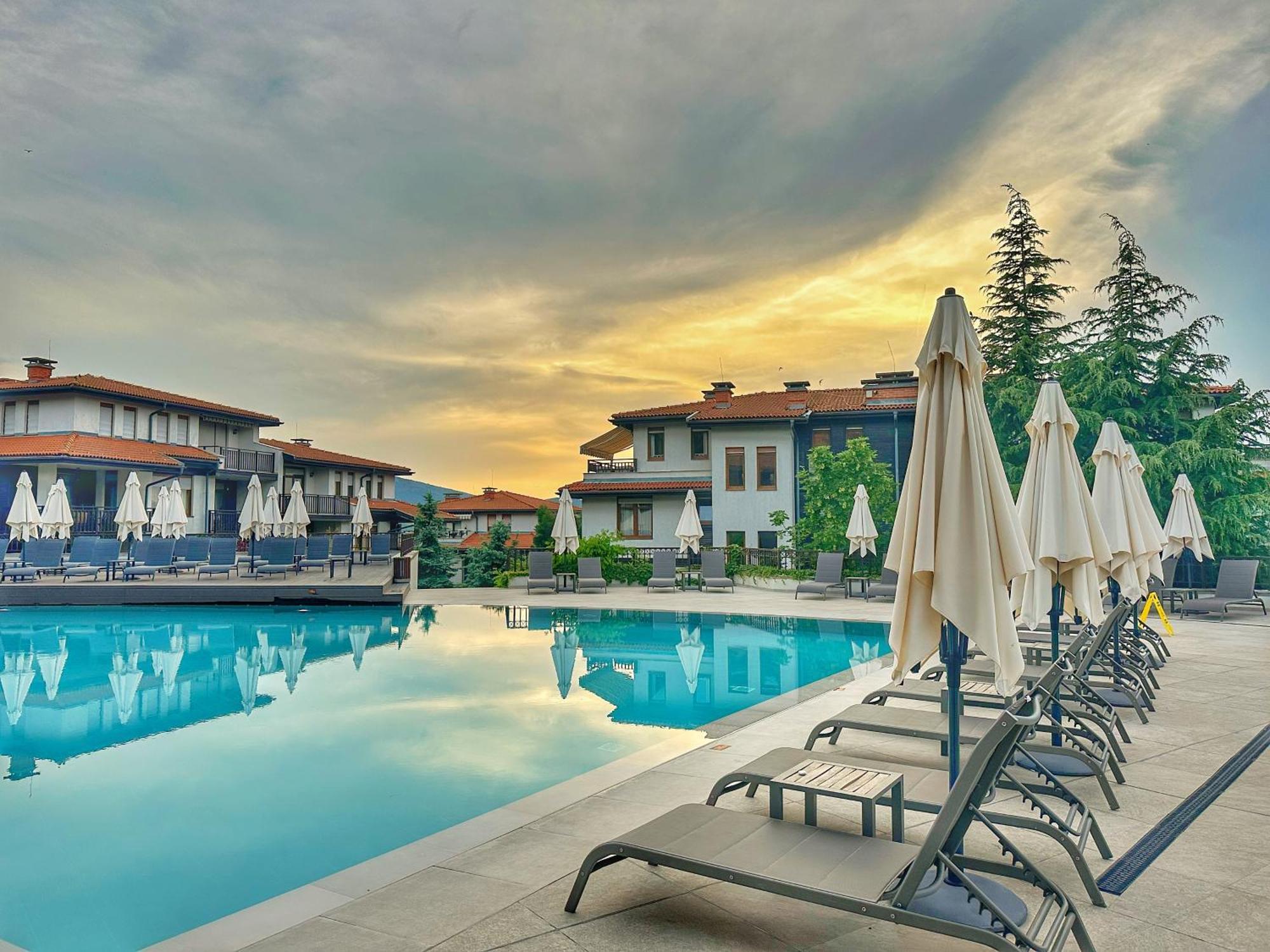 Sm Lovely Apartments On The First Line In Szozopol Kültér fotó